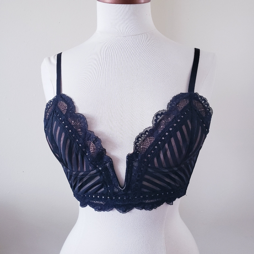 🏷Thistle And Spire NWOT Plunging Corset Underwire Bra W/Nude Underlay - 34B